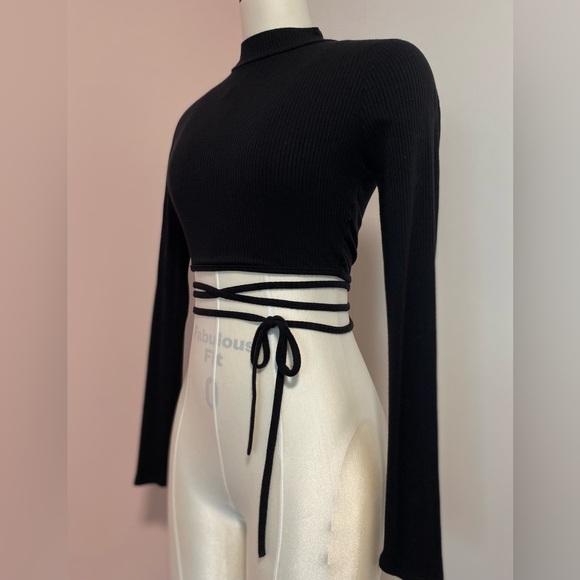 SANS SOUCI cropped backless ribbed top - Picture 2 of 6